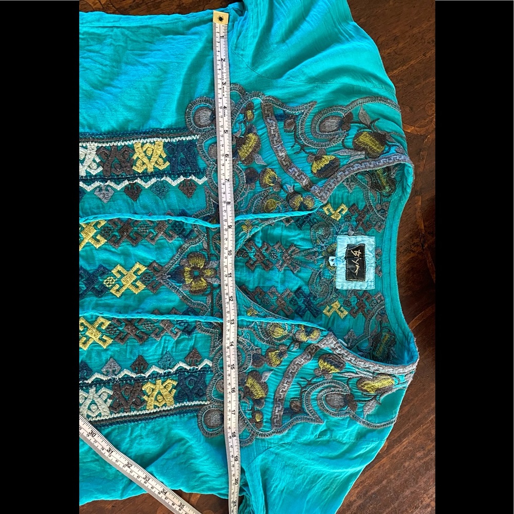 Johnny Was Biya Turquoise Embroidered Cotton Top M - Picture 6 of 11
